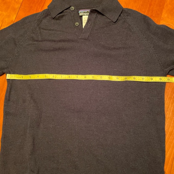 Patagonia 100% Wool - Navy Sweater Excellent Condition - Picture 4 of 5